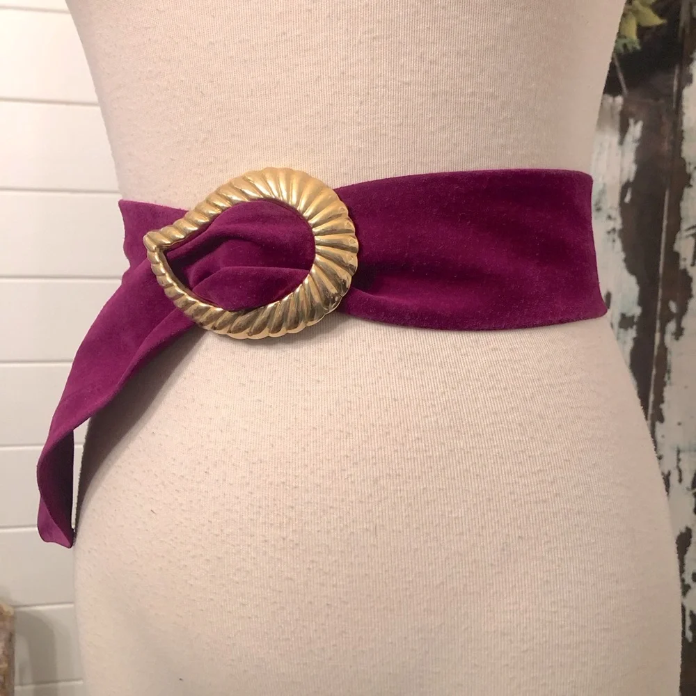 Vintage Magenta Suede Wrap Belt with Gold Oval Buckle - Picture 1 of 8